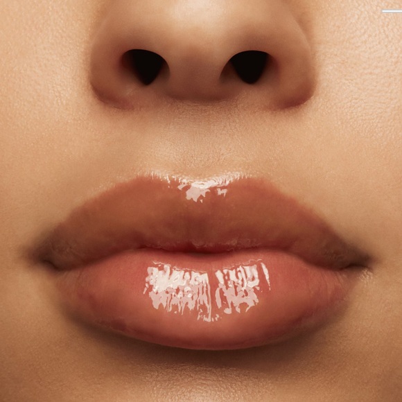 BNIB MAC Cosmetics Squirt Plumping Gloss Stick in Like Squirt - Picture 4 of 5